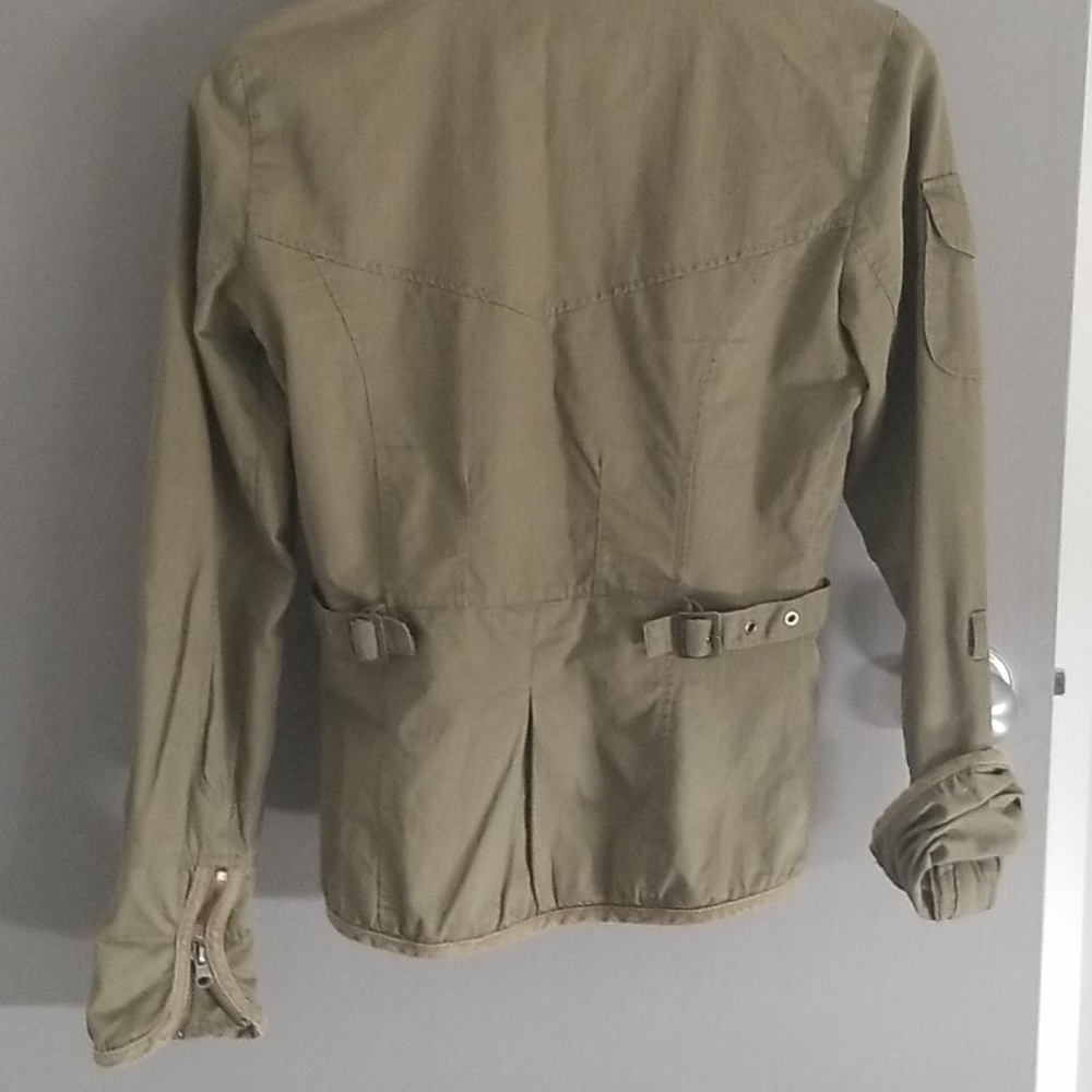 Jacket - Picture 8 of 8